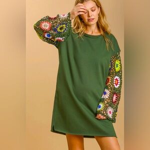 NWT! Umgee Gorgeous Plus Size Green Dress with Colorful Crochet Sleeves Size 1XL